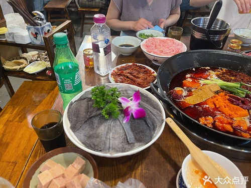 饞火鍋彭州旗艦店 品味巴蜀風(fēng)情的地道火鍋體驗